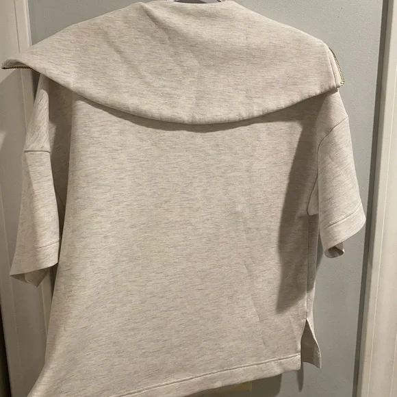 Varley XS Cream Short Sleeve Zip-Up Shirt - Picture 2 of 5